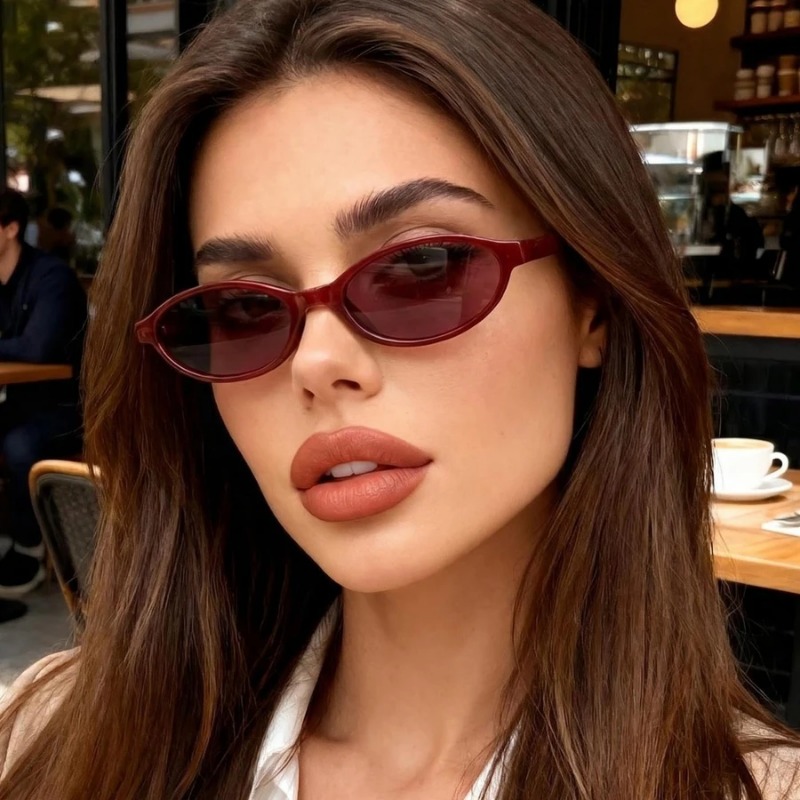 Vintage Fashion Girl - New Retro Sexy Cat Eye Sunglasses