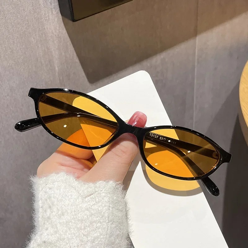 New Retro Sexy Cat Eye Sunglas - огляд і ціна Vintage Fashion Girl
