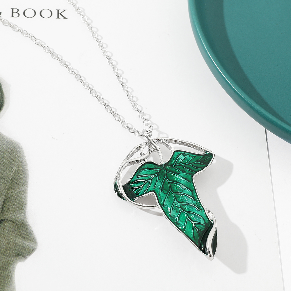 Vintage Green Leaf Pendant Nec - огляд і ціна Vintage Fashion Accessories